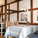 Haus Daniel Nur 400m Zum Apartament Neuharlingersiel