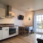 Haus Daniel Nur 400m Zum * 纽哈灵吉塞尔