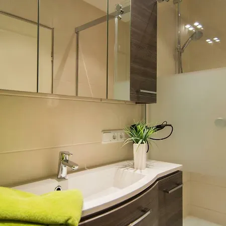 Haus Daniel Nur 400m Zum Apartman *